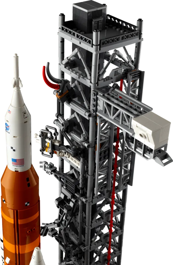 10341 LEGO Icons NASA Artemis Space Launch System Hot on Sale